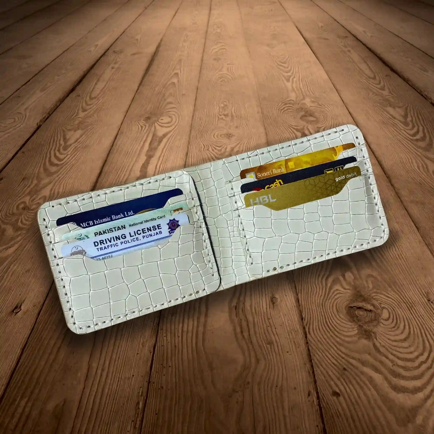 Crocodile Full Optional Wallet | Durable. Slim. Stylish. - WM Leather